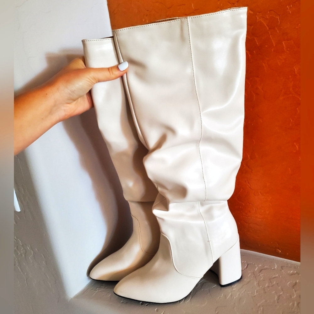 White/Creme boots